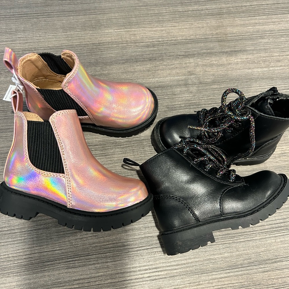Old Navy toddler girl Boots - Pink and Black size 5&6
